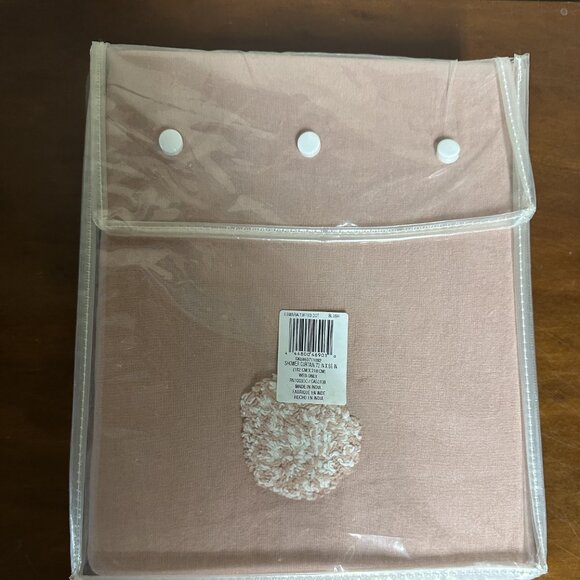 Wild Sage Esmaria 72-Inch X 86-Inch Shower Curtain in Dusty Pink - Picture 3 of 5